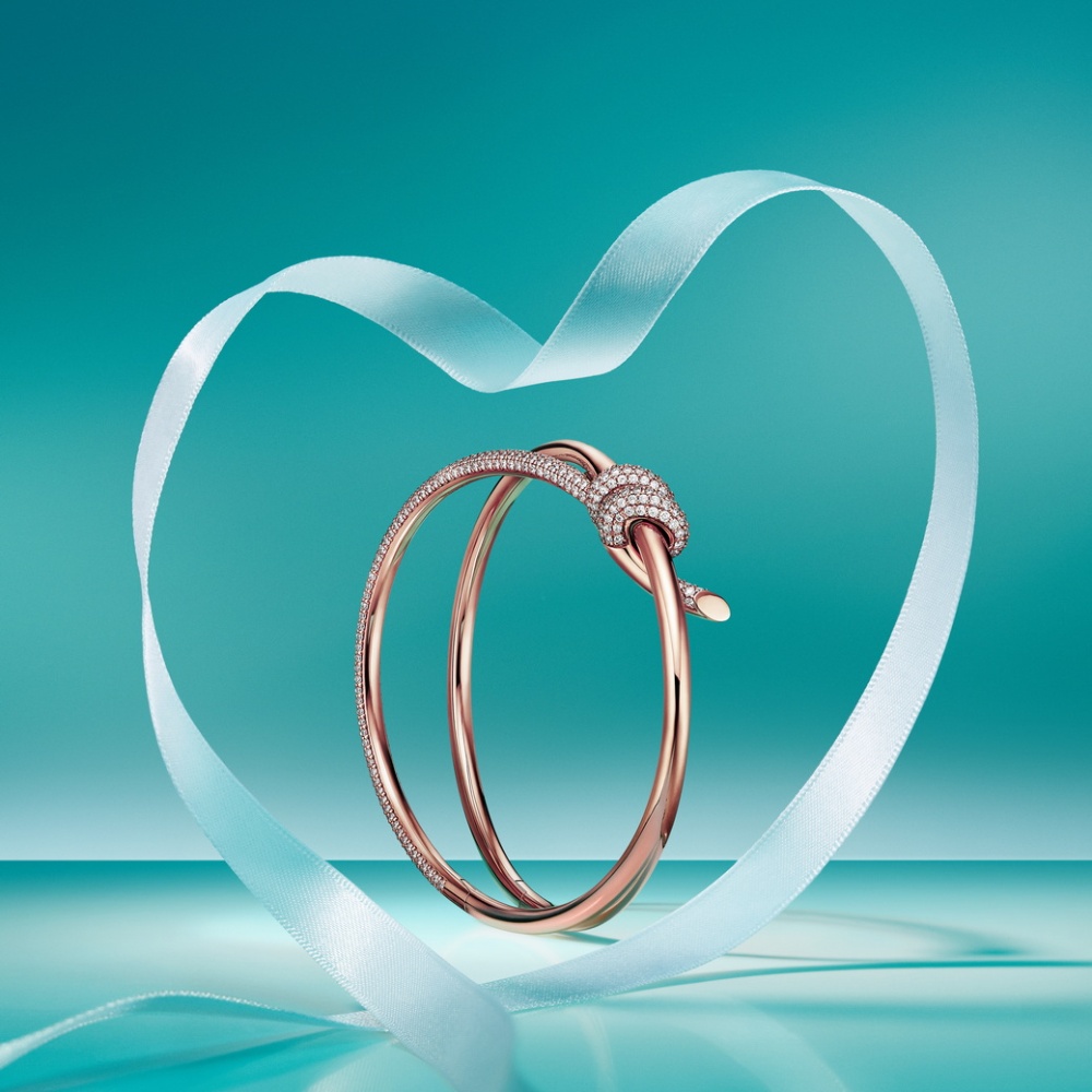 سوار تيفاني الفاخر