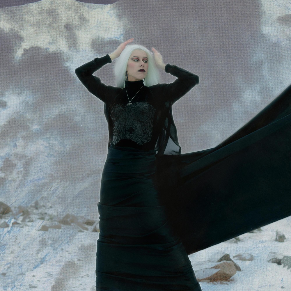 مصّاصي الدماء العاطفيين... شخصيات تُعيق تقدمك ونجاحك.. احذريهم