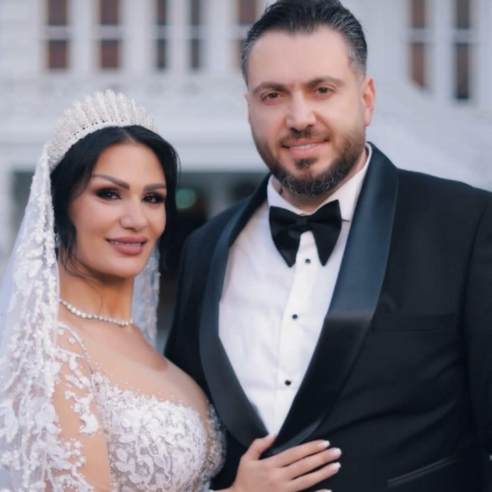 فارس اسكندر وعروسته خلال حفل زفافهما