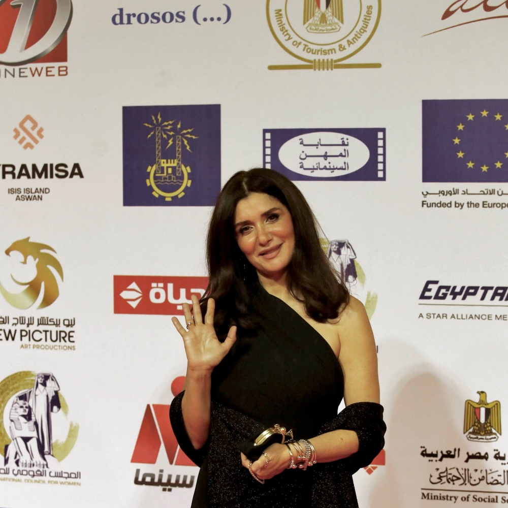 غادة عادل