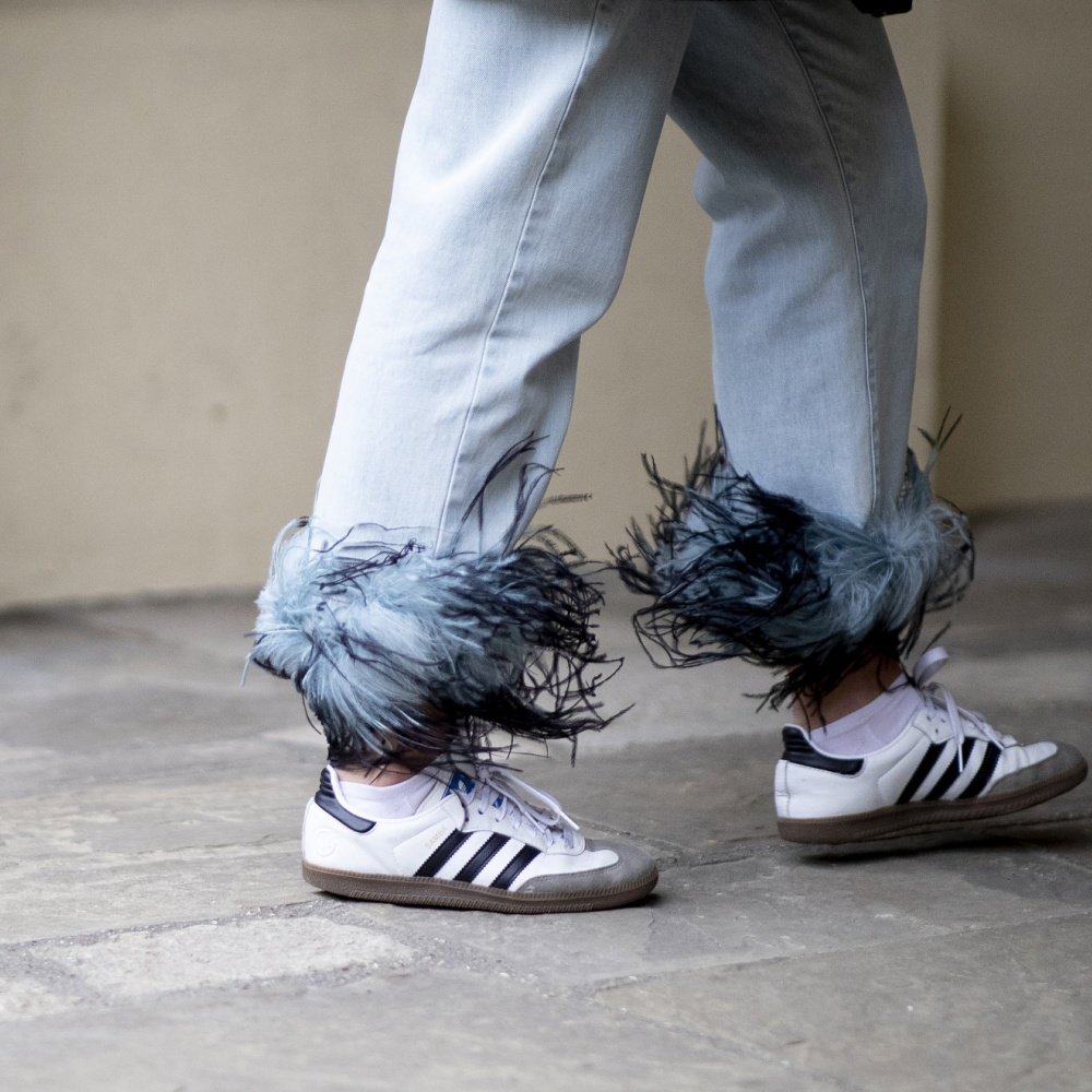 الحذاء المفضّل لدى الجميع... Adidas Samba عمره 74 عامًا ويسيطر على الصيحات