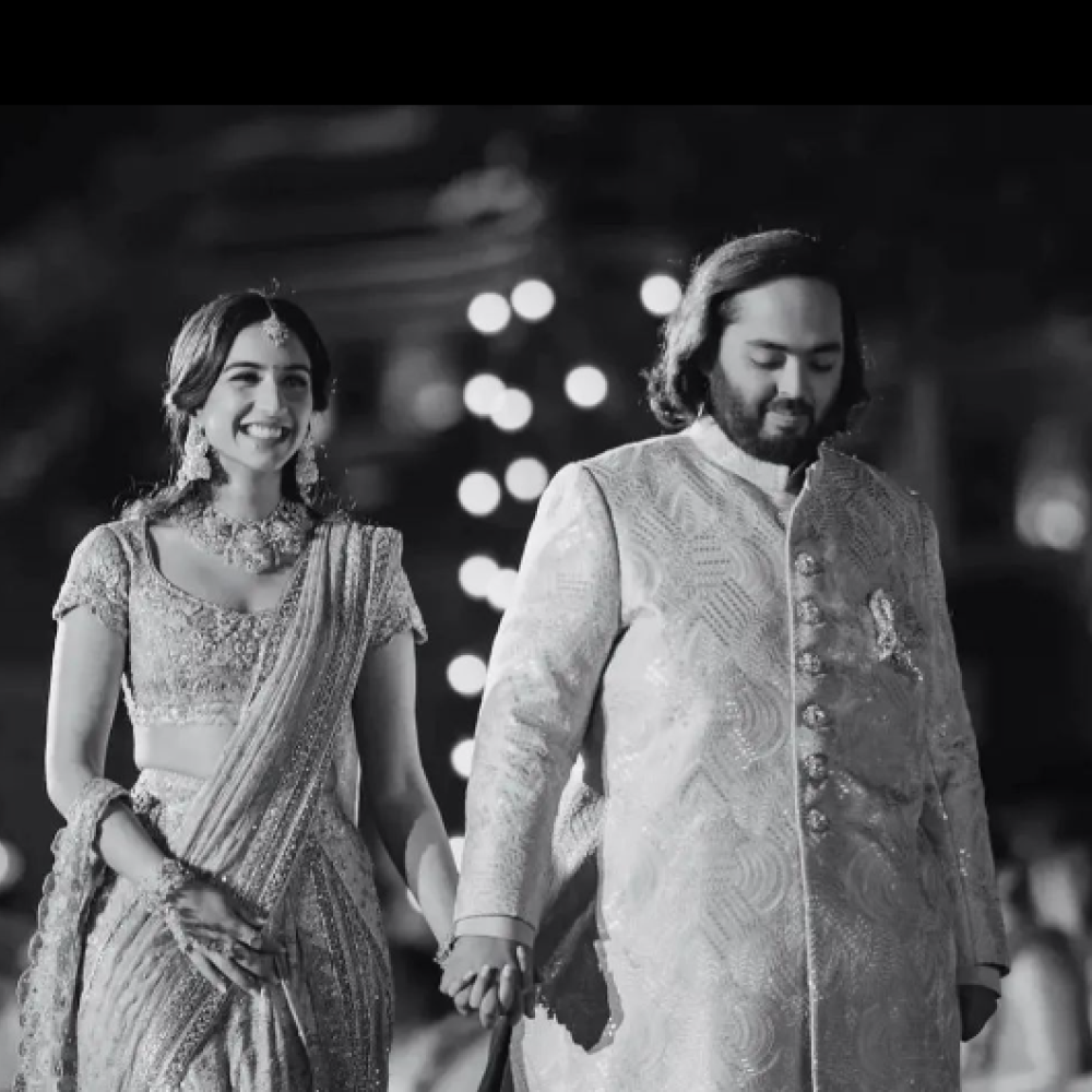 تفاصيل جديدة عن زفاف إبن أغنى رجل في آسيا....فندق ب٧٩ مليون دولار لزفافه القادم في لندن!