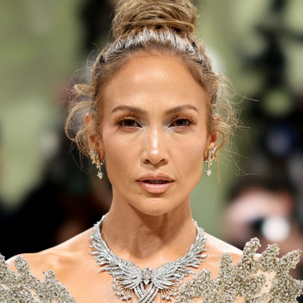 الجمال الراقي والجريء عنوان إطلالات النجمات العالميات في حفل Met Gala عام 2024