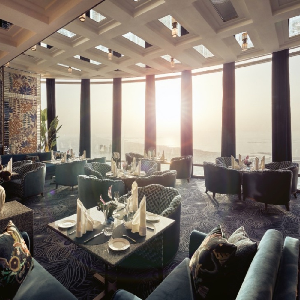 استمتعوا بالأجواء الفريدة والساحرة في At.mosphere