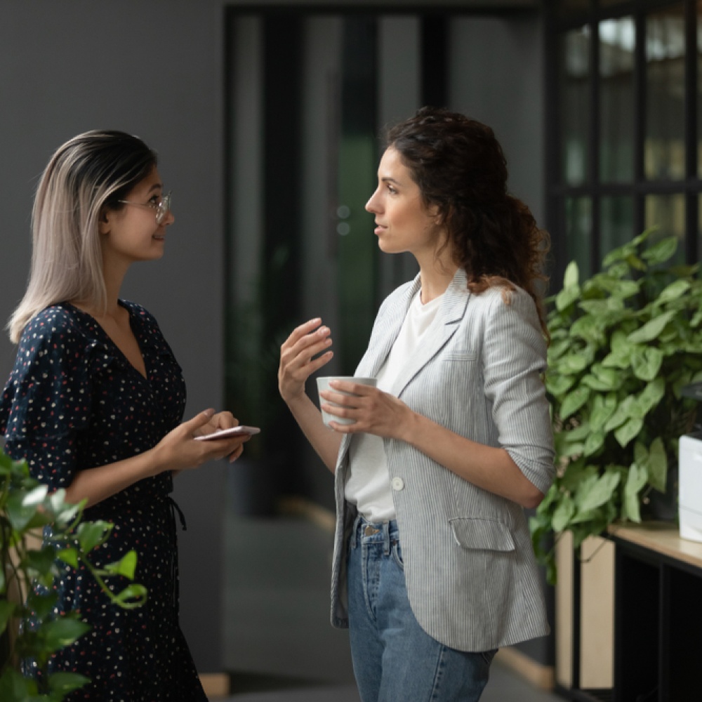 احترمي زملاءك في العمل وعبرّي لهم عن اهتمامك بهم