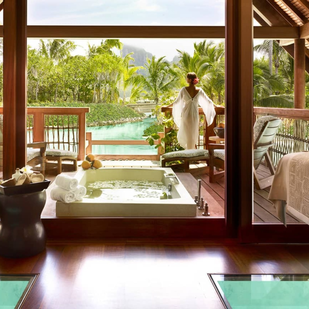 تكلفة أجازة شهر العسل في بورا بورا قد تختلف من شخص لآخر