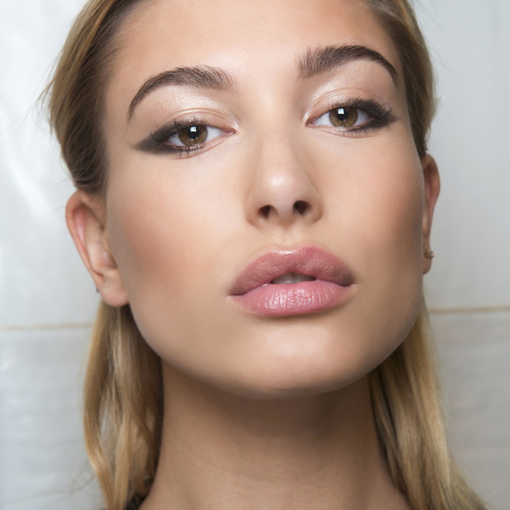 علاجات تجميلية يمكنك الخضوع إليها قبل سفرك 