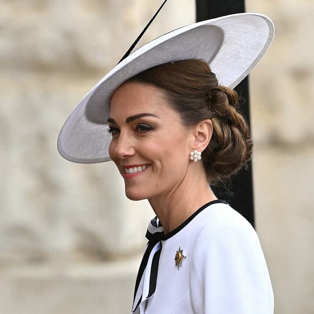 ما التغيير الذي أجرته كيت ميدلتون على إطلالتها الجمالية بعد خضوعها للعلاج الكيماوي؟