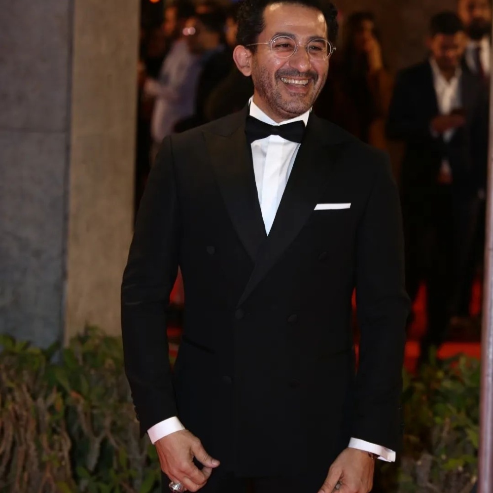 أحمد حلمي من حفل الدير جيست