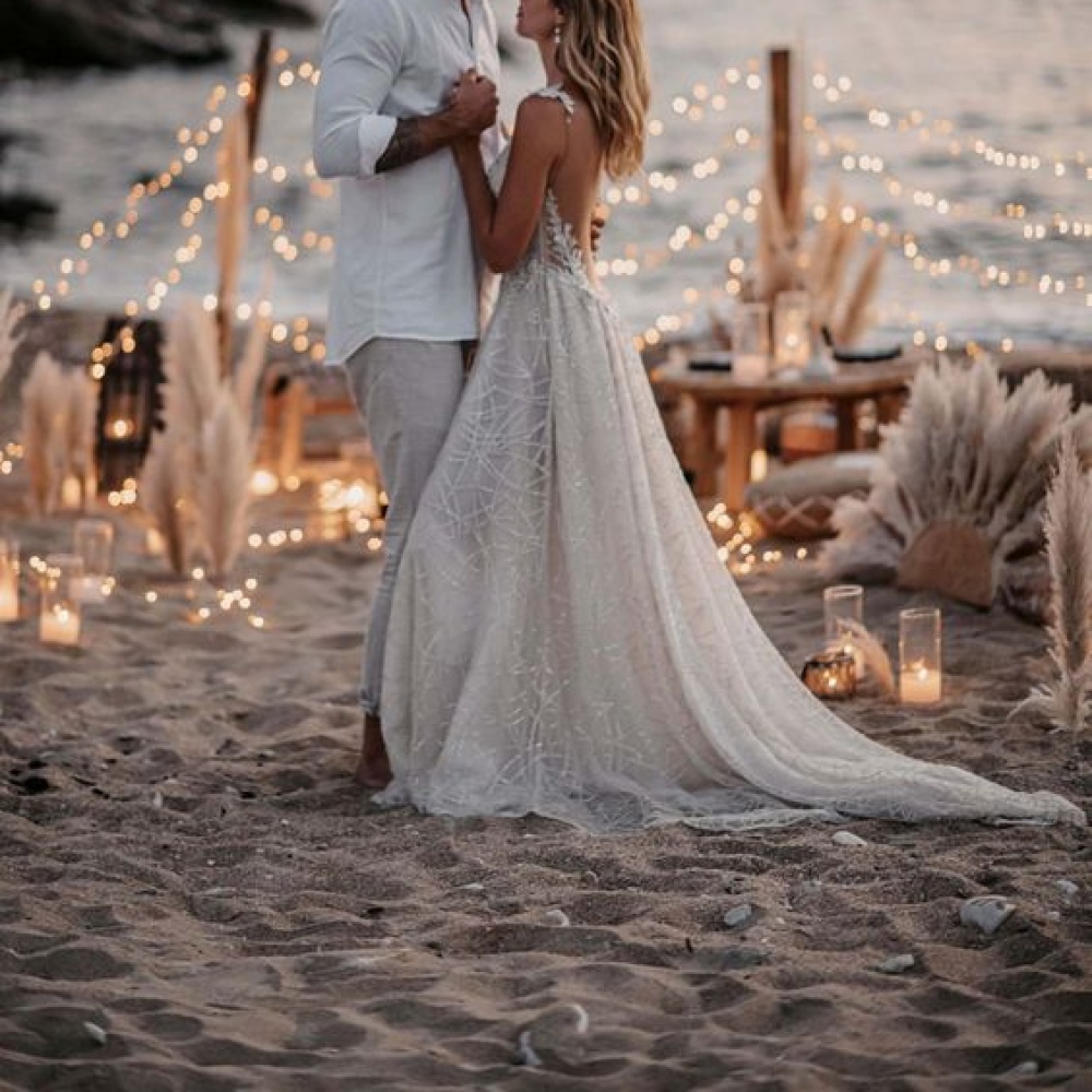 أرقى حفلات الزفاف على الشاطىء ونصائح لتنظيمها هذا الصيف 