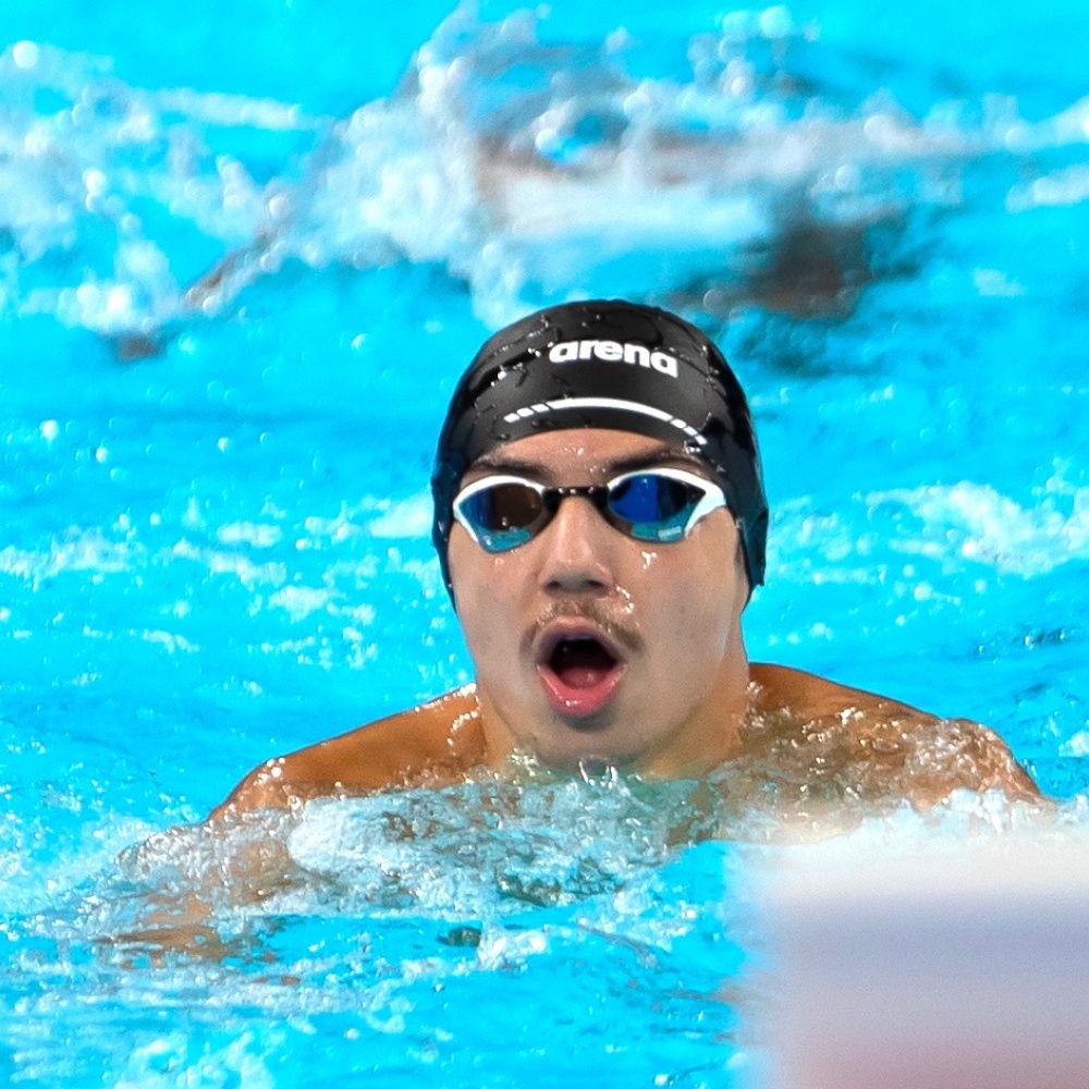 السباح السعودي زيد السراج يختتم استعداداته لضربة البداية في أولمبياد باريس