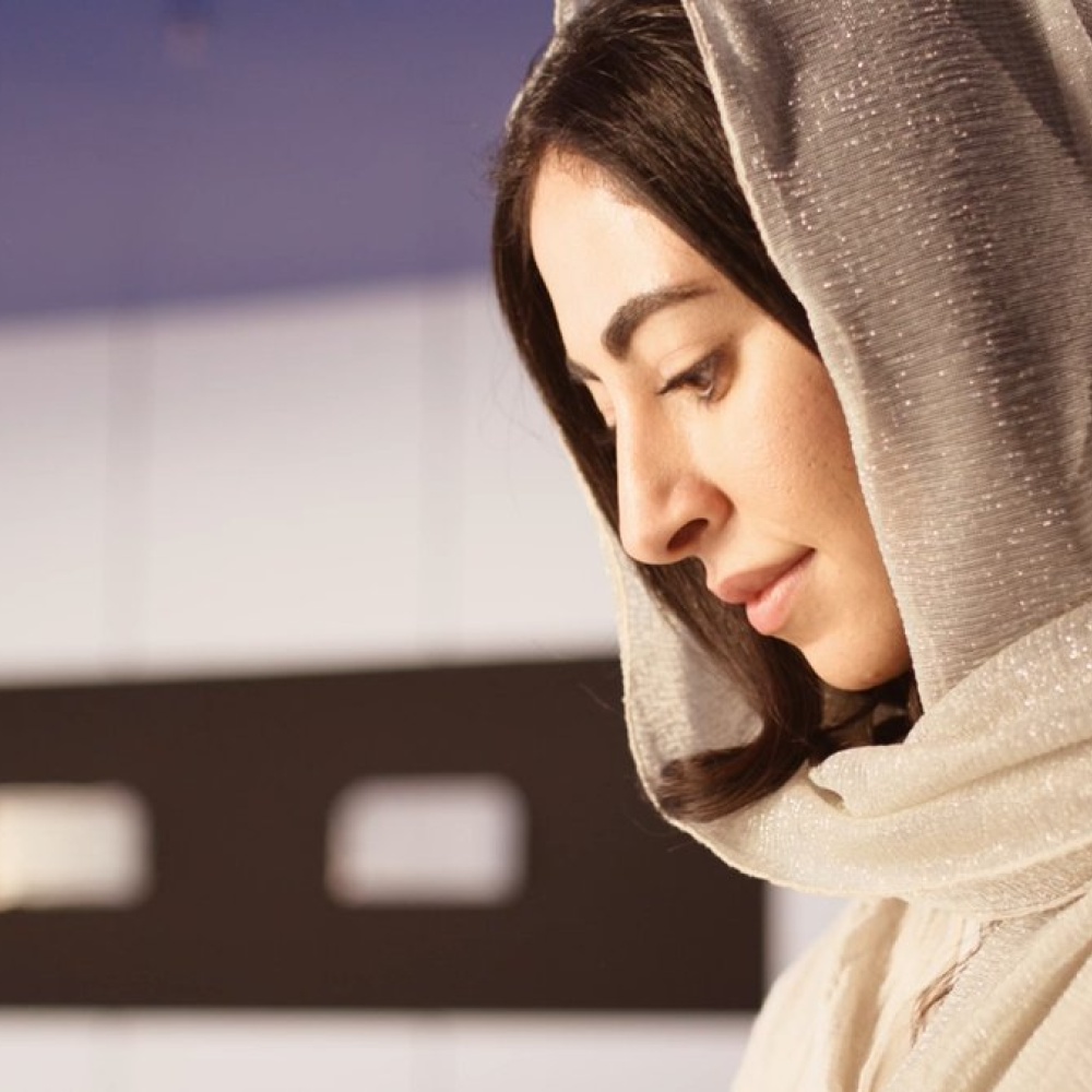 سارة المطلق من متلقيَ منحة مسك للفنون لعام 2024 - الصورة من حساب فناء الأول