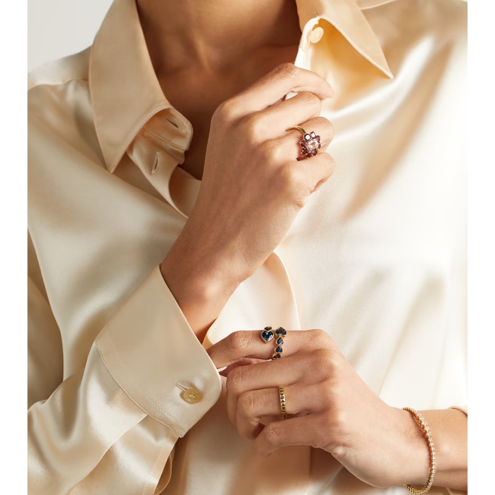 تألقي بموديلات خاتم ياقوت أزرق لأناقة العطلات