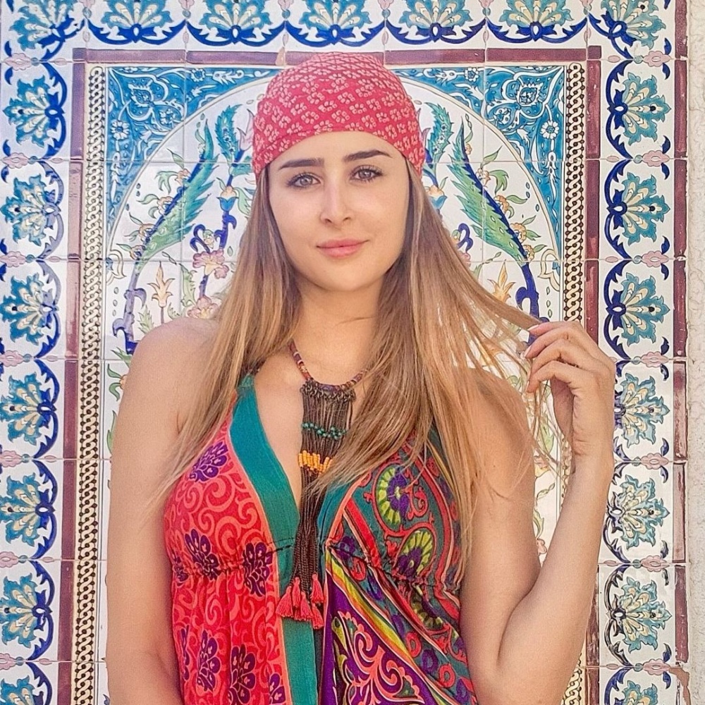 عائشة بن أحمد