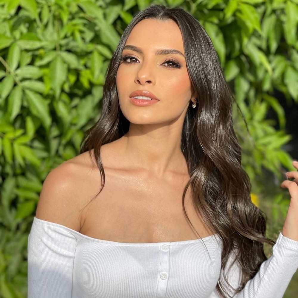 كارمن سليمان في جلسة تصوير حديثة 