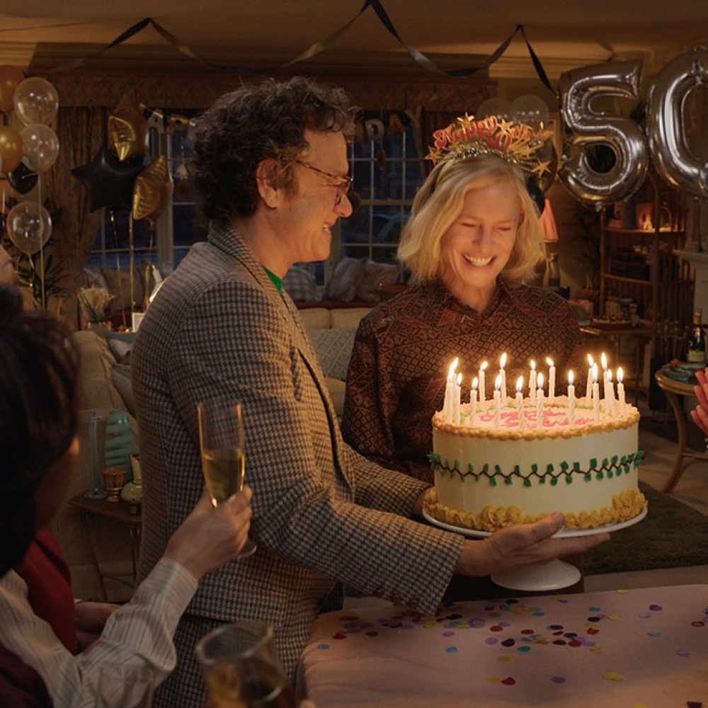 في ذكرى ميلاده رقم 68 توم هانكس يعود إلى سن المُراهَقة!