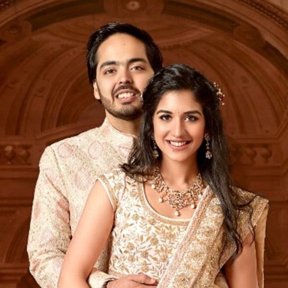 أنانت أمباني اثار الجمهور باحتفاله بزفافه على مدى أشهر