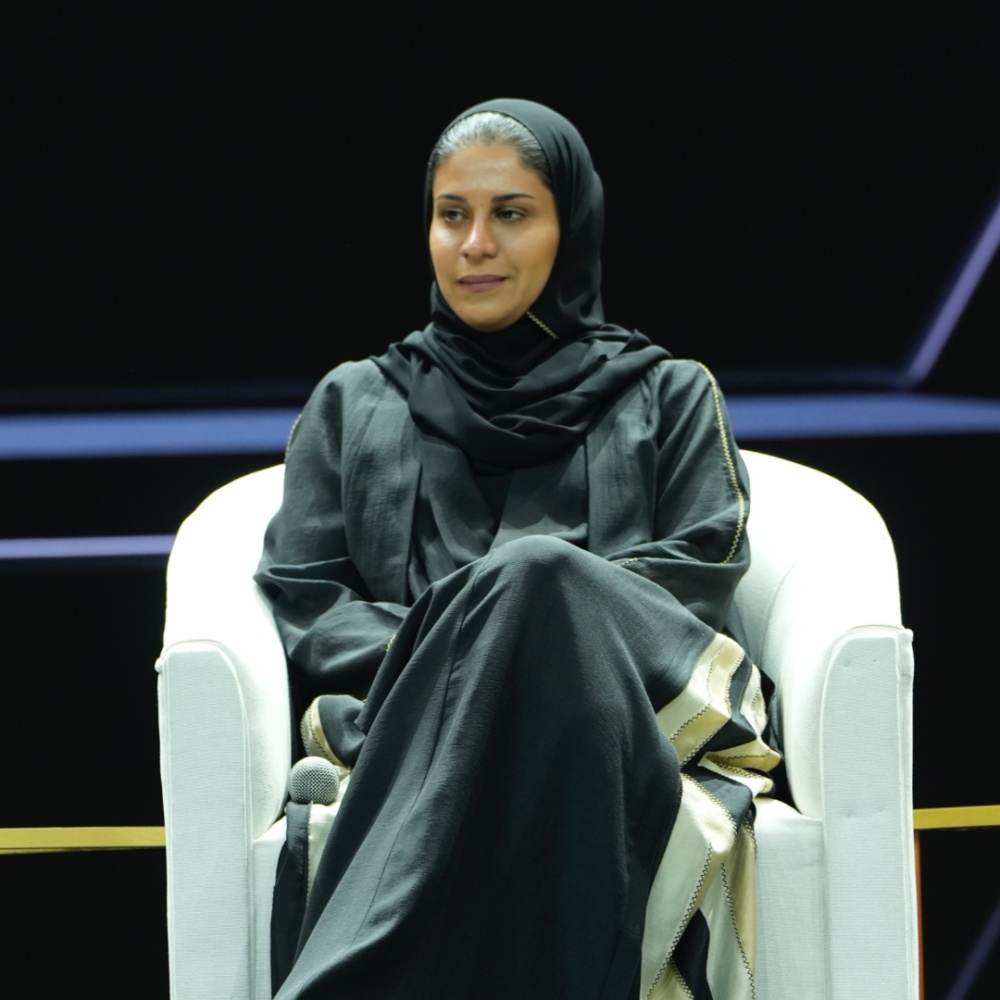 أضواء العريفي أثناء المشاركة في مؤتمر الرياضة العالمية الجديدة