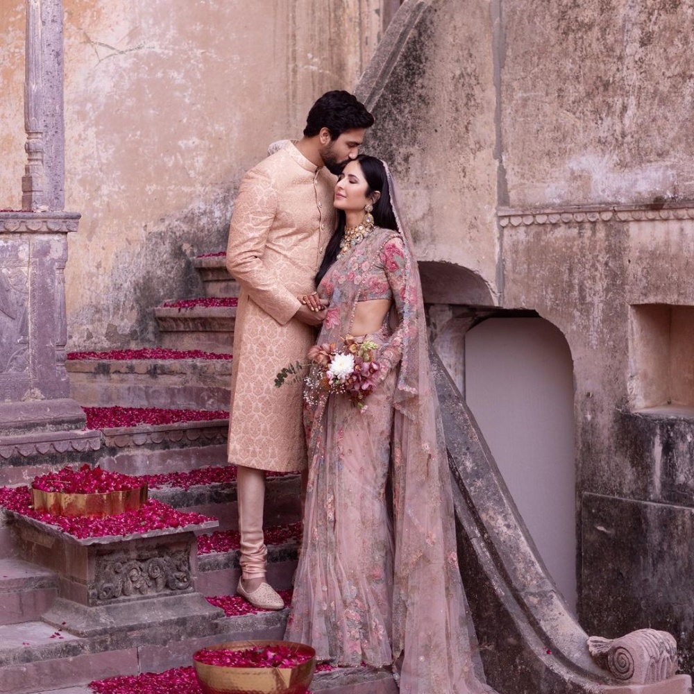 النجمة الهندية كاترينا كيف Katrina Kaif والممثل الهندي الشهير فيكي كوشال Vicky Kaushal