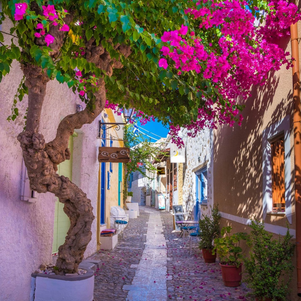 جزيرة سيروس اليونان