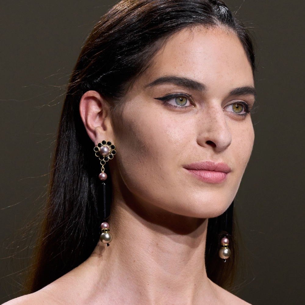 تعرفي على طرق فعالة وطبيعية للتخلص من الأطراف المتقصفة نهائيًا