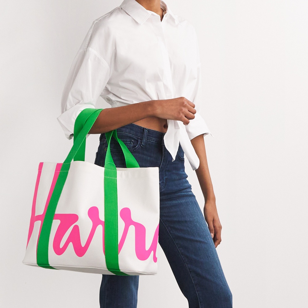 "هارودز" يحتفل بعيده الـ175 مع إطلاق مجموعة جديدة تحت راية علامته الخاصة