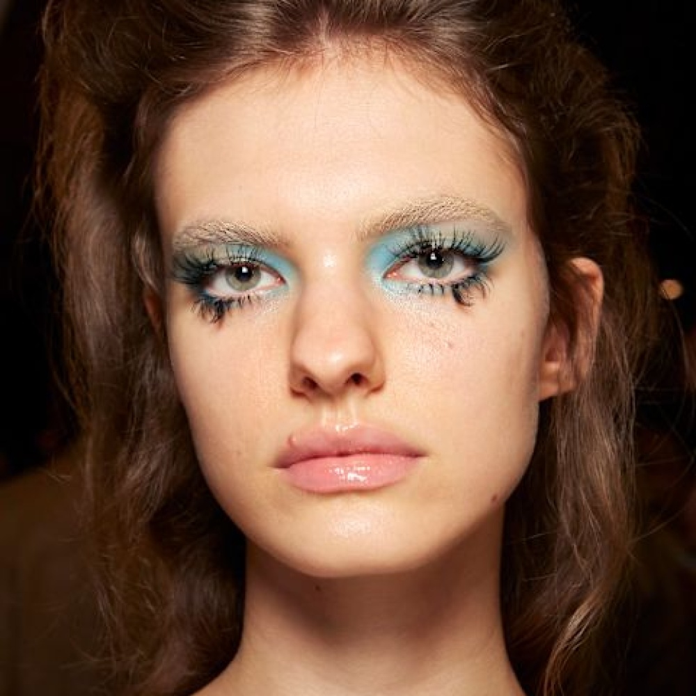 أجدد مستحضرات الماسكارا الملونة لجعل نظرتك مشرقة