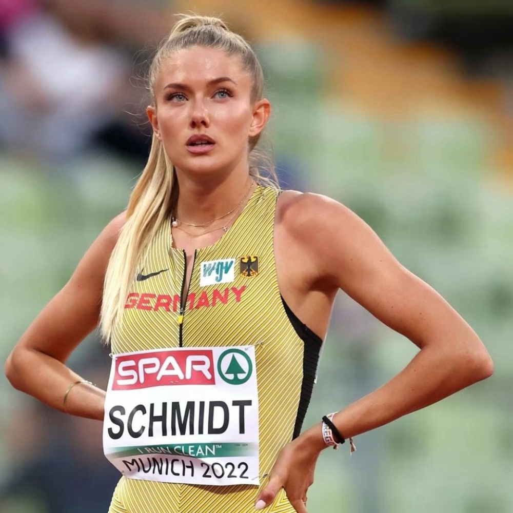 أليسا شميدت Alica Ѕchmidt،