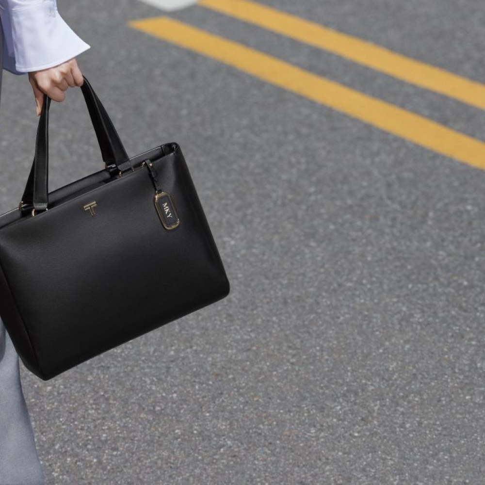 TUMI تكشف عن تشكيلة خريف 2024 من مجموعة VOYAGEUR الجلديّة