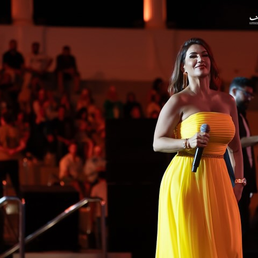 ديانا حداد تتألق على المسرح الروماني بالمدينة التراثية في العلمين