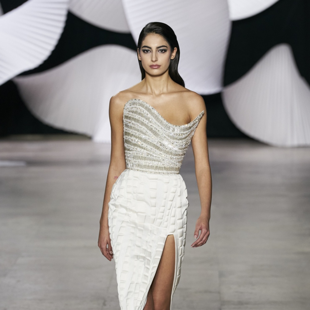 فستان سهرة باللون الأبيض Tony Ward