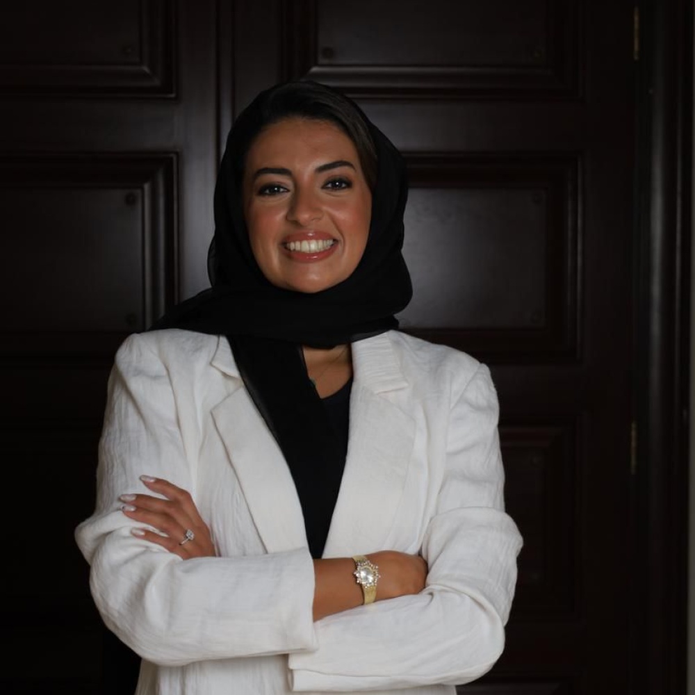 بعد تعيينها عضواً في اللجنة السعودية لليوغا.. د. لمياء الجفري لـ"هي": أصبح من الواجب دراسة اليوغا علمياً