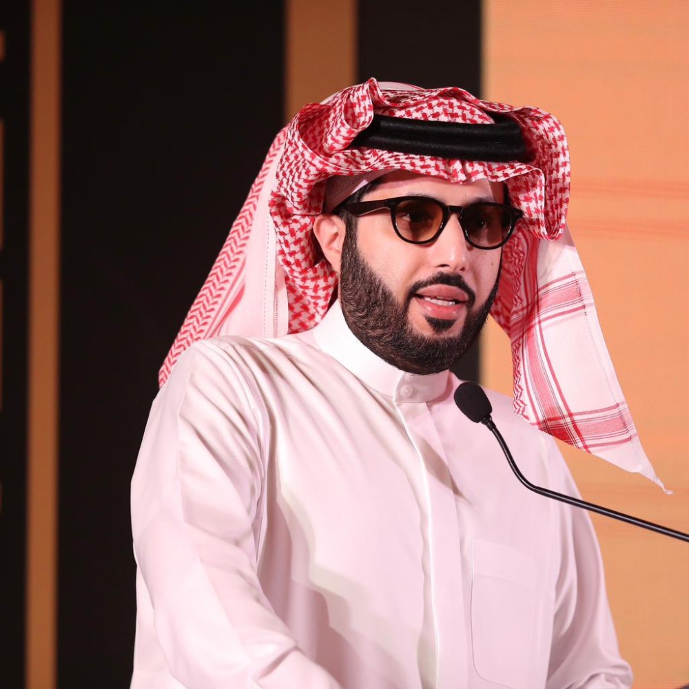 تركي آل الشيخ يدعو الكتاب والأدباء إلى تقديم أعمالهم للفوز بجائزة القلم الذهبي للأدب الأكثر تأثيراً