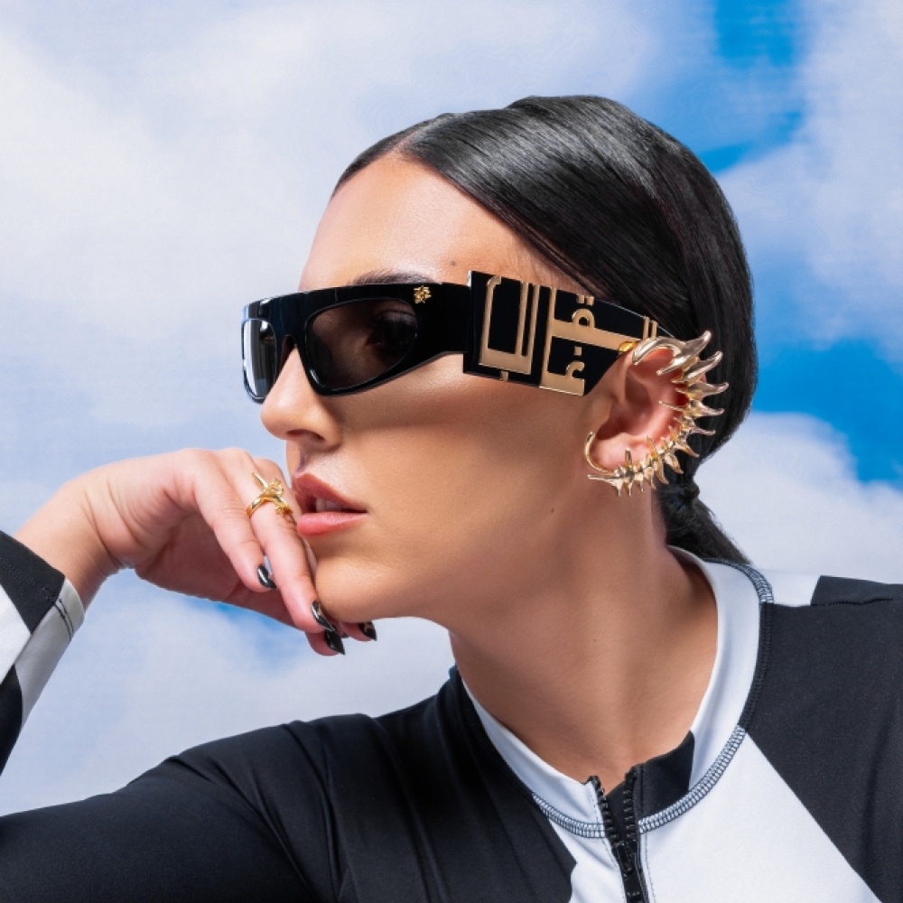 هادية غالب تكشف عن نظارا ت هادية غالب 1.0