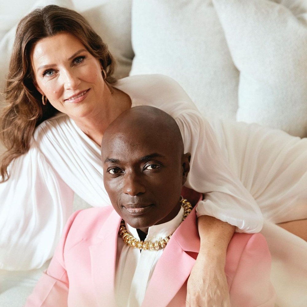 هل ستختار الأميرة مارثا لويز التاج الملكي من إرث العائلة المالكة النرويجية أم ستتبع خطى والدتها في حفل زفافها؟