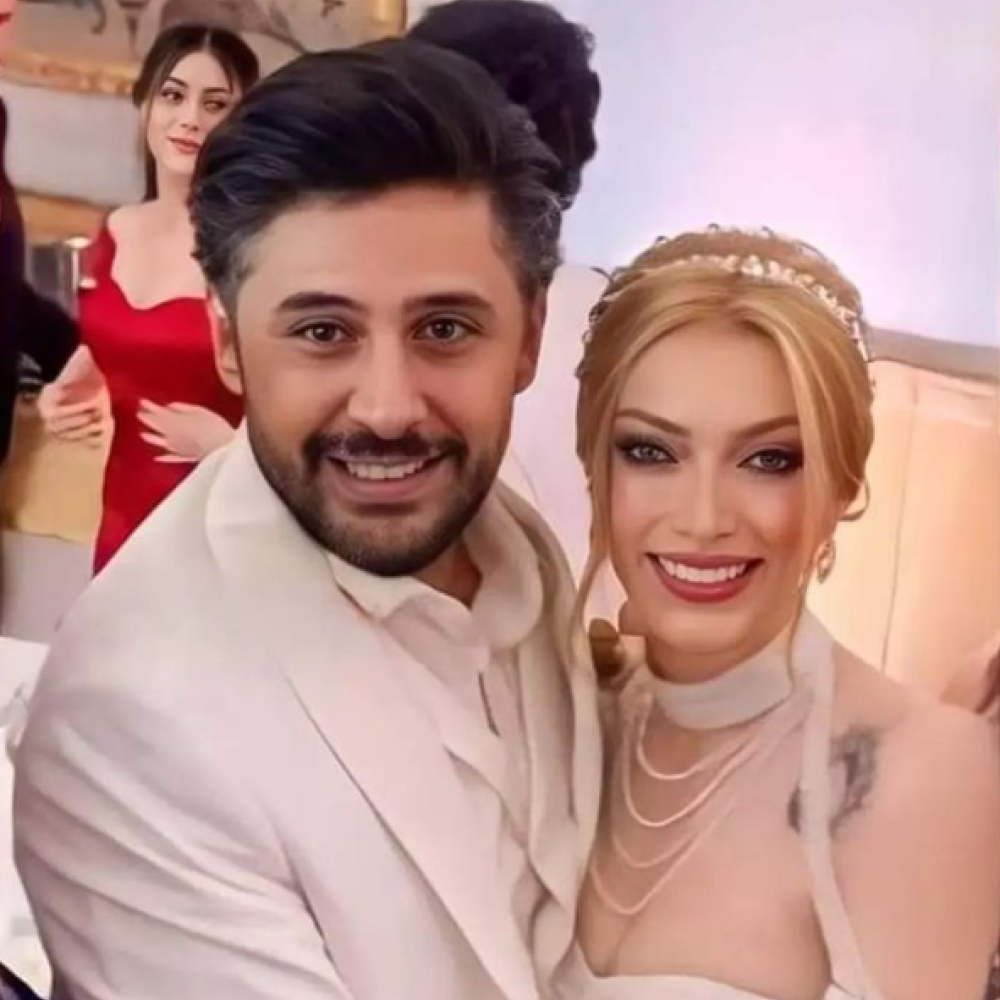 حازم زيدان مع عروسته خلال حفل الزفاف