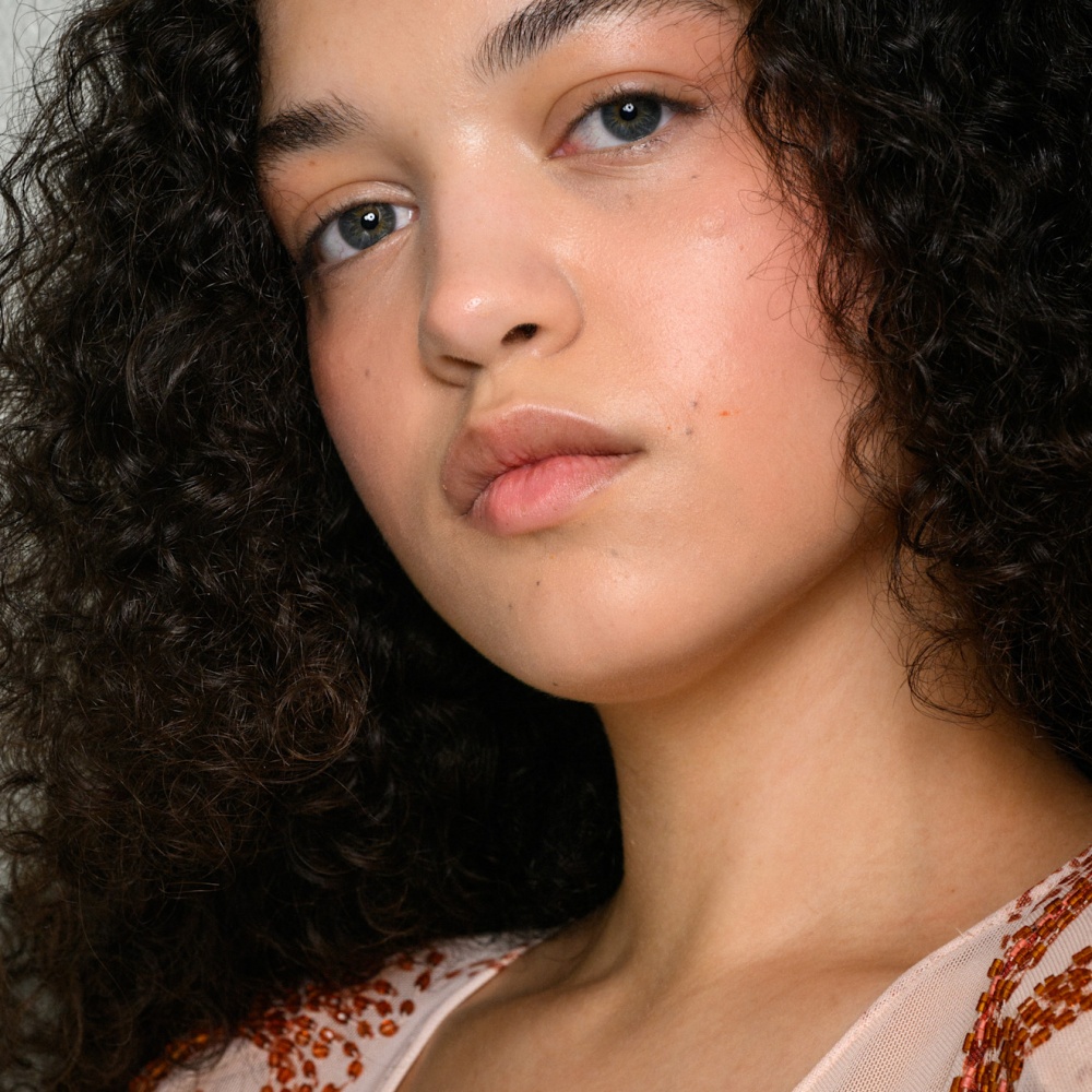 أسباب تدلي الحواجب بعد حقن البوتوكس