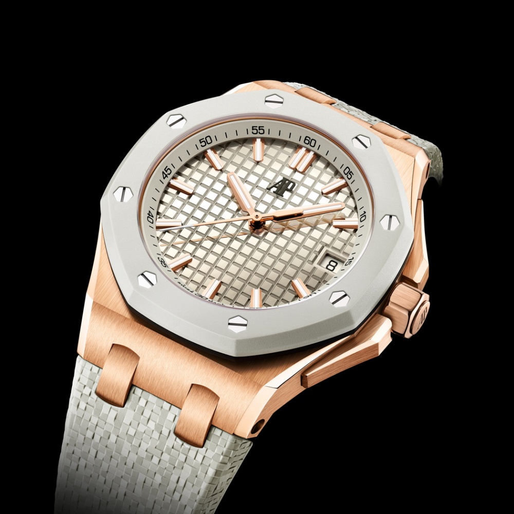 ساعة رويال أوك أوفشور بمقاس 37