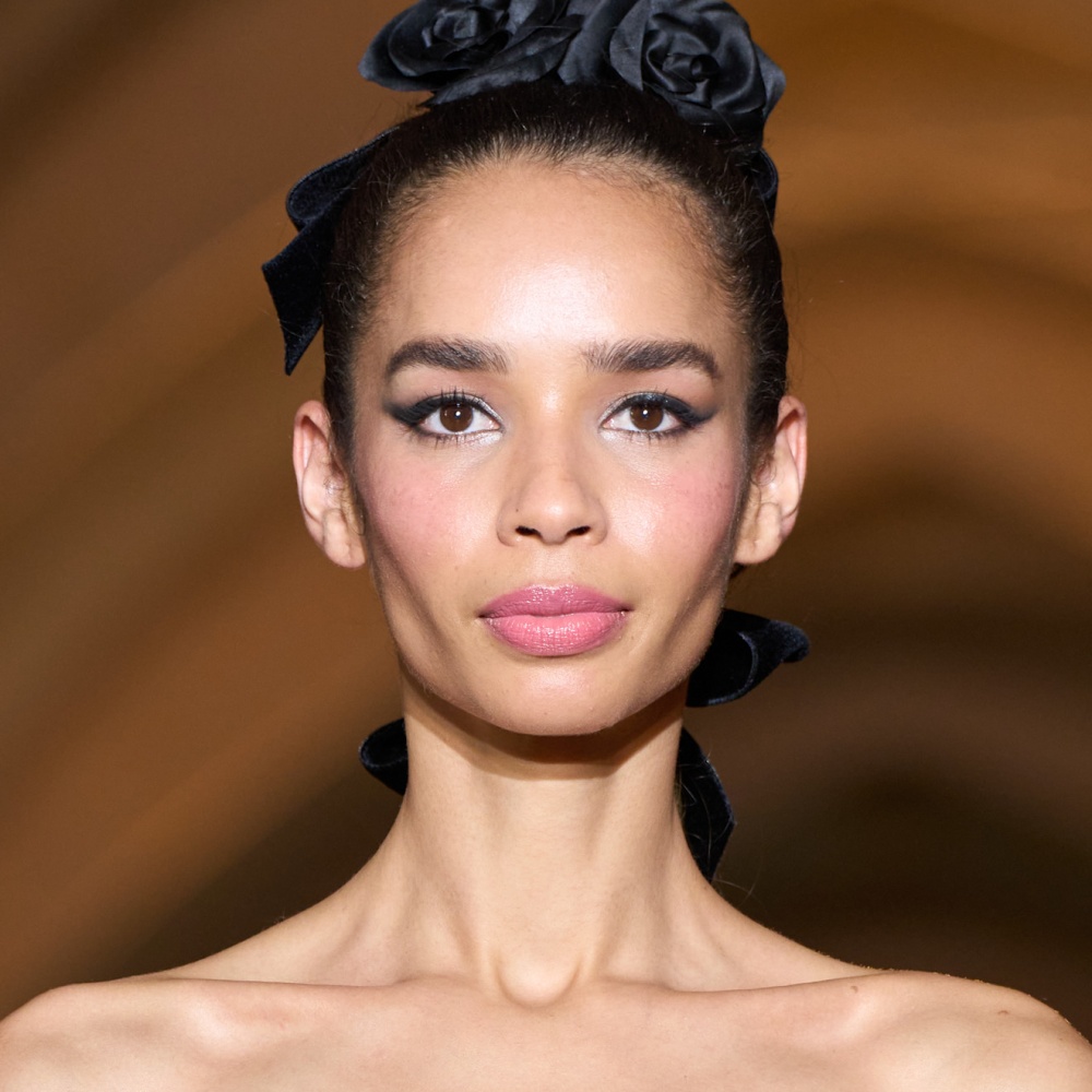 الوان احمر شفاه زهرية وساحرة من دار Tamara Ralph