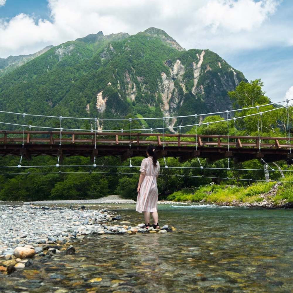 اكتشفي سحر السياحة في كاميكوتشي اليابانية