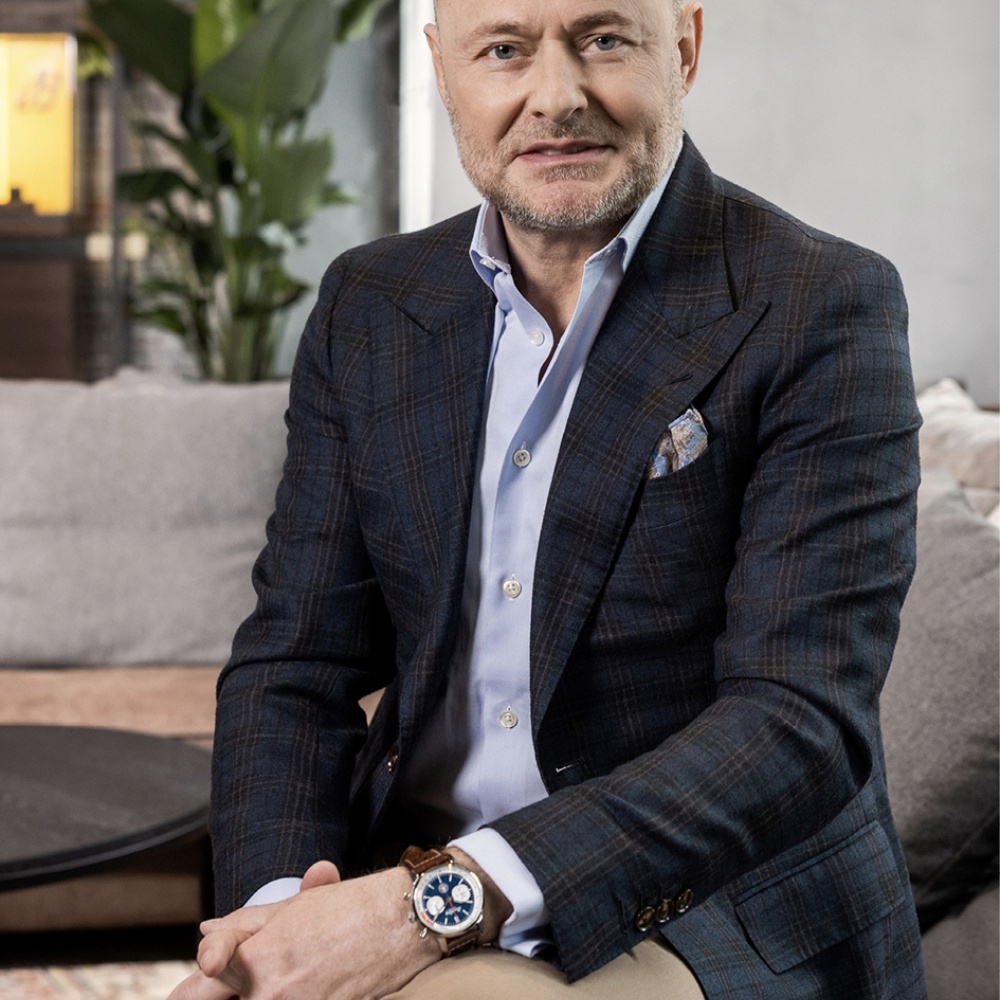 140 عاما من Breitling... جورج كيرن في حديث خاص لـ"هي": بعد أن كنّا علامة لساعات الطيّارين فقط صرنا اليوم للجو والبرّ والبحر
