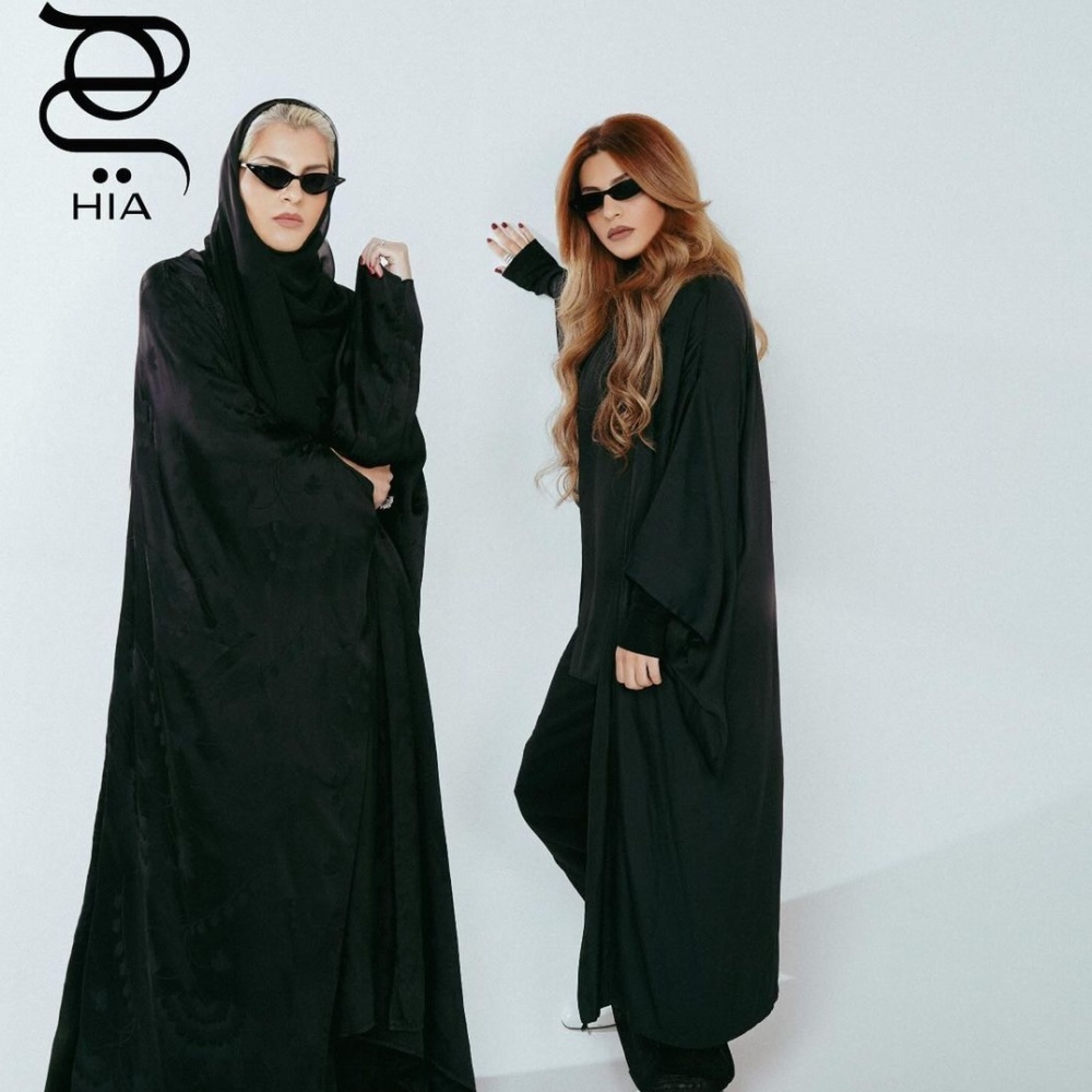 مستقبل عروض الأزياء.. علياء وعبير عريف لـ"هي": ستؤثر الثقافة المحلية والتراث على مستقبل عالم الأزياء