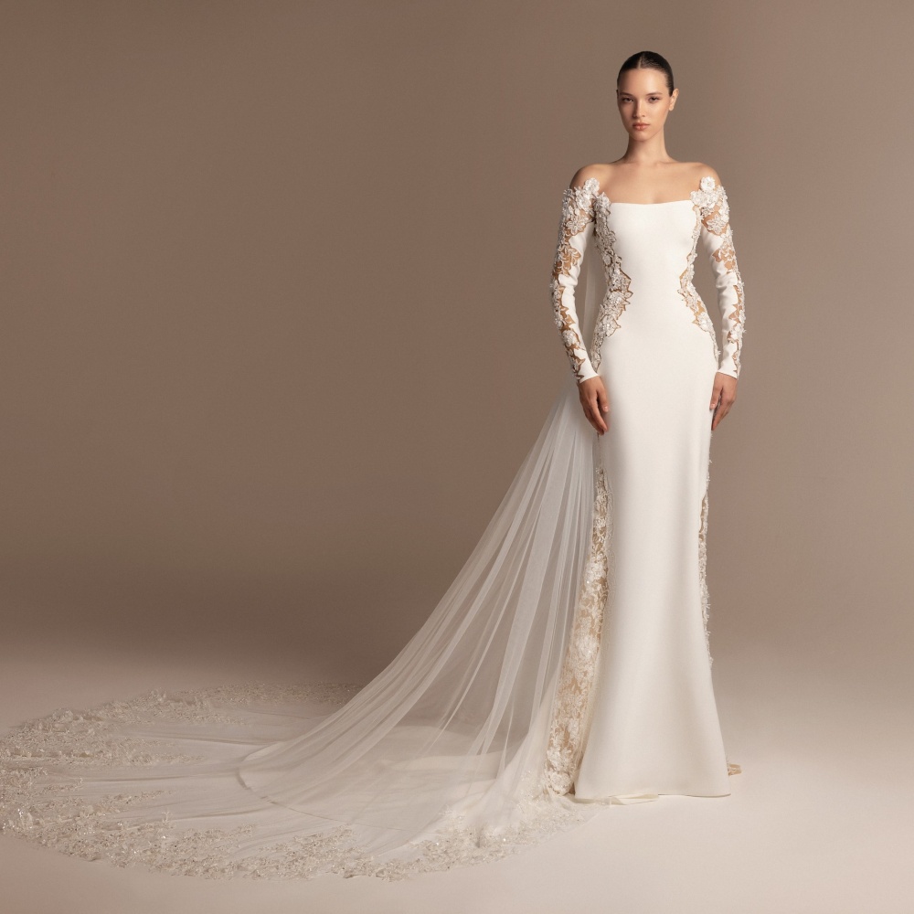 فستان زفاف بالدانتيل من طوني ورد