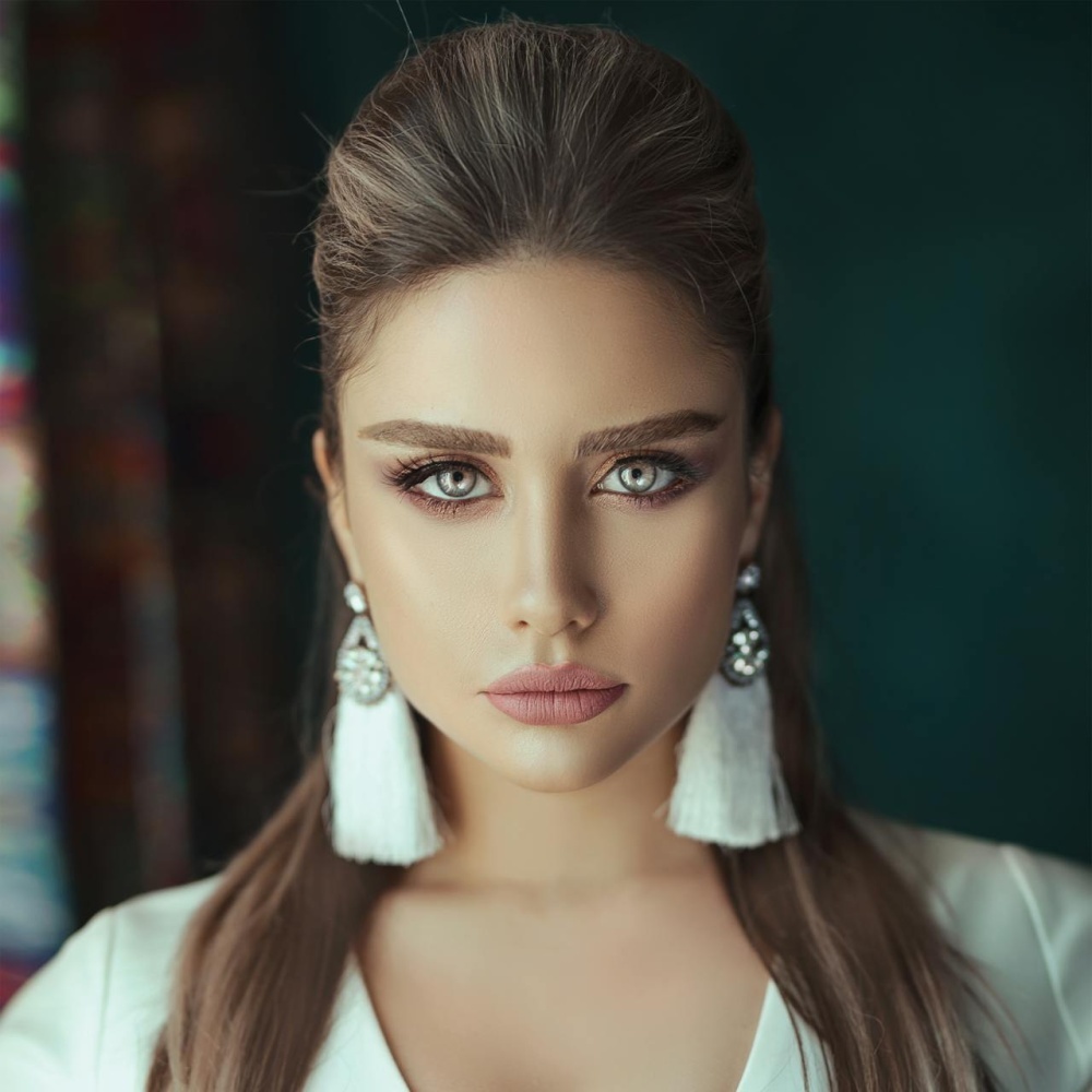 أسرار المرأة الواثقة من نفسها تعد بمثابة خطوات بسيطة لبناء الثقة بالنفس.jpg