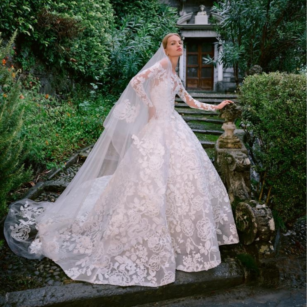 فستان زفاف بوهيمي توقيع مونيك لولييه