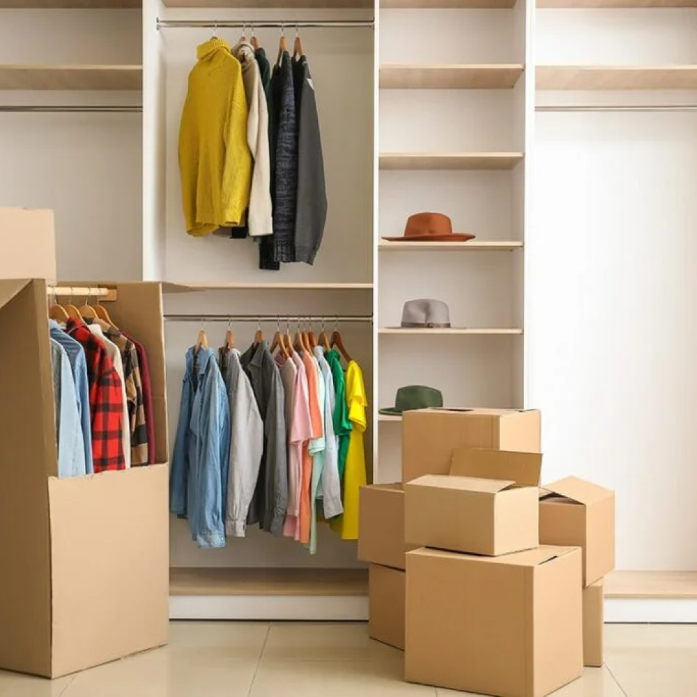 لابد من فرز الملابس قبل ترتيب خزائن وأدراج غرفة النوم