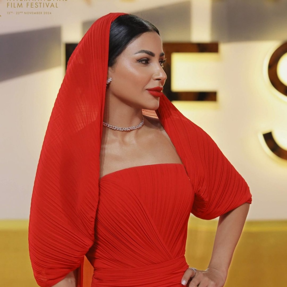 مكياج وتسريحات شعر النجمات في الحفل الختامي لمهرجان القاهرة السينمائي 2024