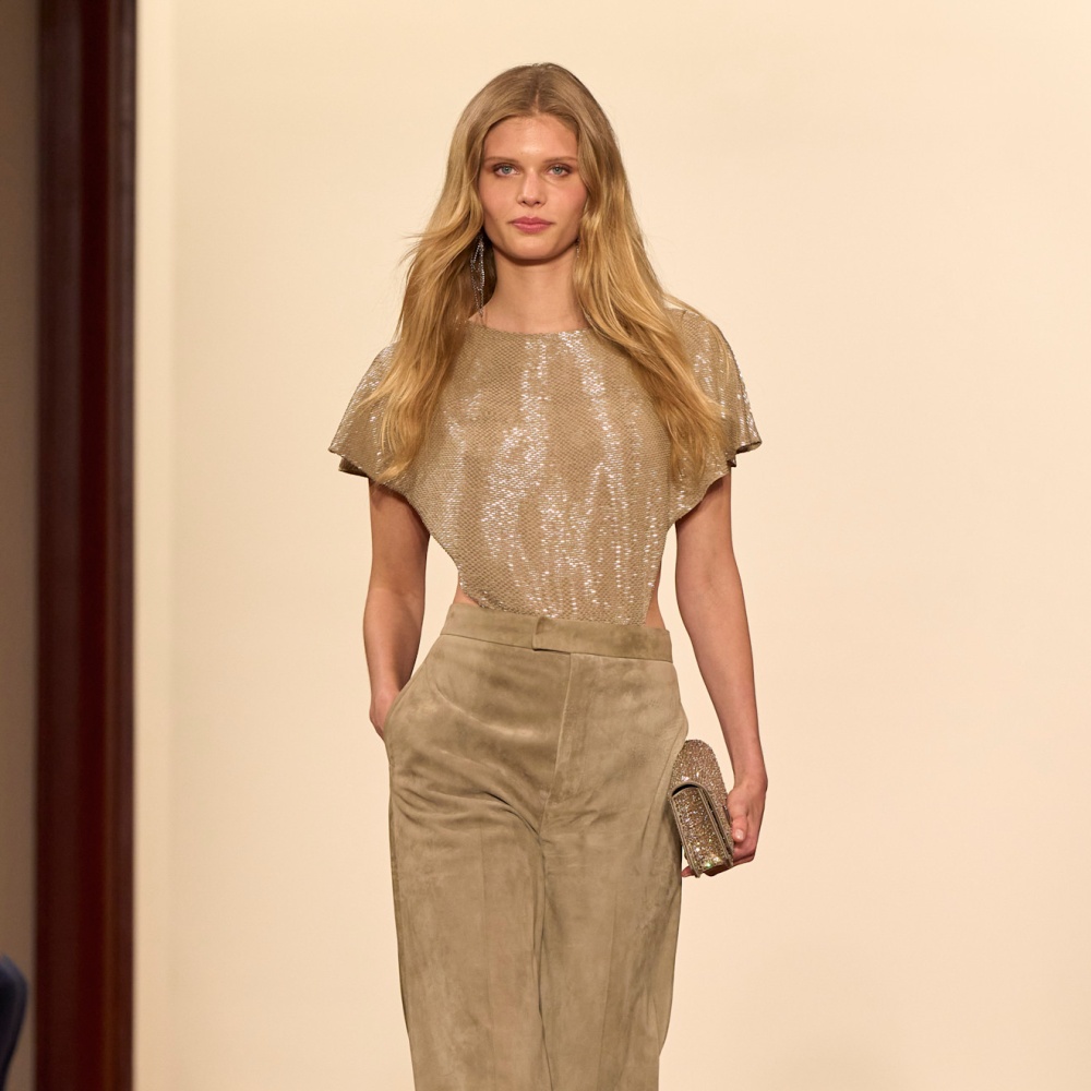 صيحات اللون البني الفاتح أساسية في الشتاء