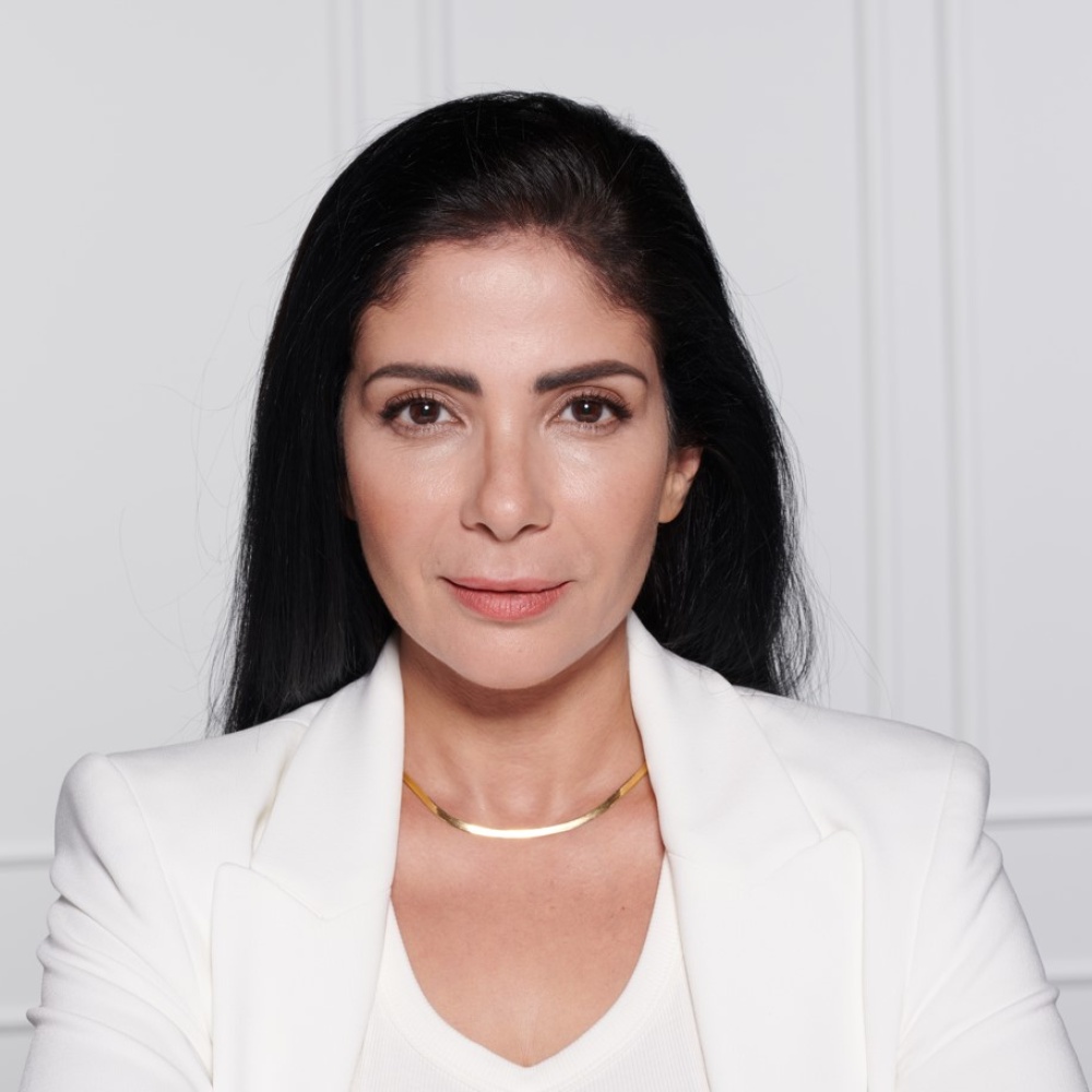 احتفاء عالمي: مهرجان البحر الأحمر السينمائي يكرّم منى زكي وفيولا ديفيس