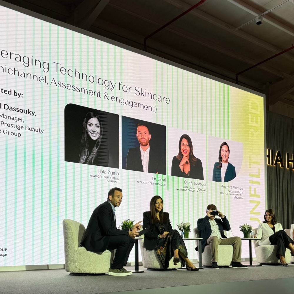 ماستركلاس" بعنوان "الاستفادة من التكنولوجيا للعناية بالبشرة (القناة الشاملة والتقييم والمشاركة) " في هي هب